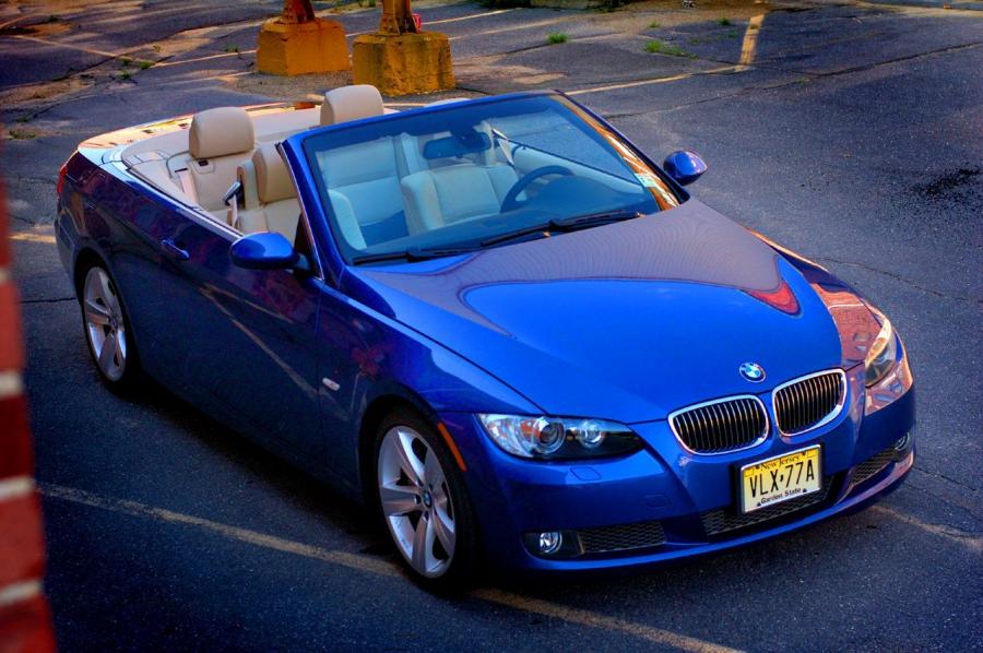  BMW 335i Convertible 2007 года  (фото 17 из 91)